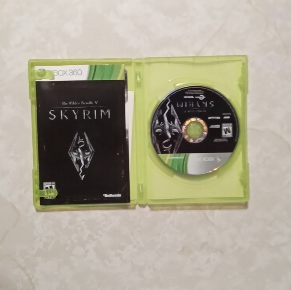 The Elder Scrolls V: Skyrim XBOX 360 video game - Picture 5 of 7